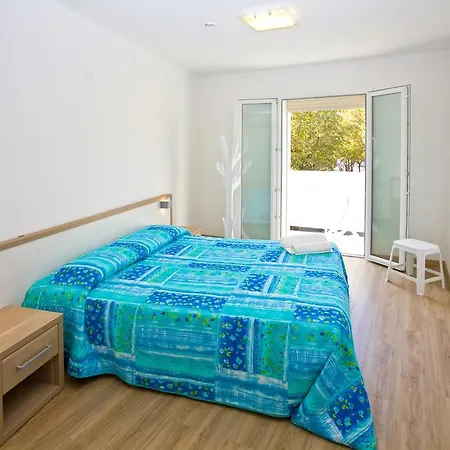 Beach Residence 3*