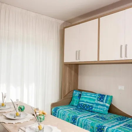 Beach Residence Aparthotel 3*