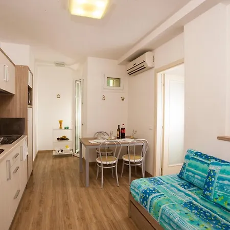 Lejlighedshotel Beach Residence 3*