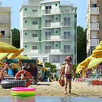 Aparthotel Beach Residence 4*