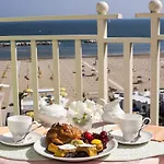 Apart-hotel Beach Residence