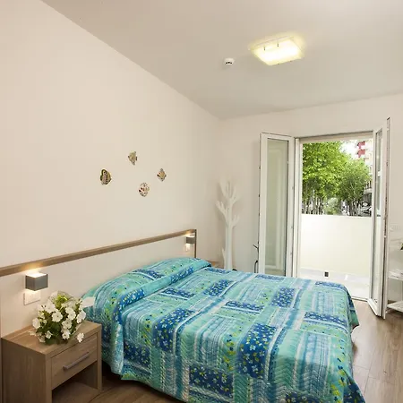 Beach Residence Aparthotel 3*