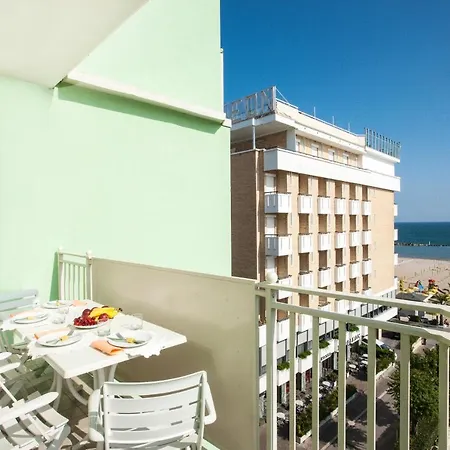 Beach Residence Aparthotel 4*